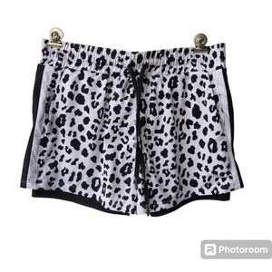 Tail Women's Athletic Leopard Print Shorts, Medium